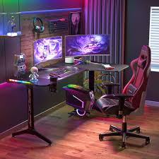 Bureau Gaming LED Fativo 160 : L'alliance parfaite du style et de la fonctionnalité